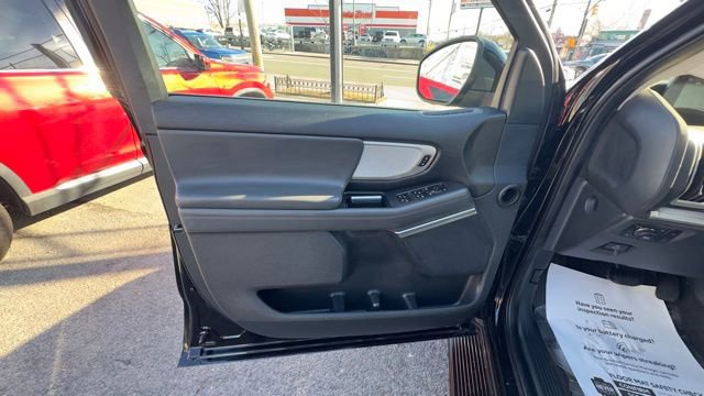 Certified 2025 Ford Expedition Max Active image 9