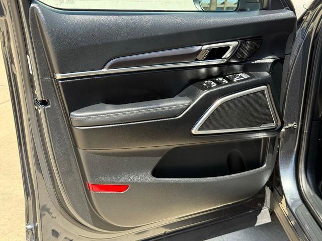 Used 2023 Kia Telluride S AWD/4WD image 18