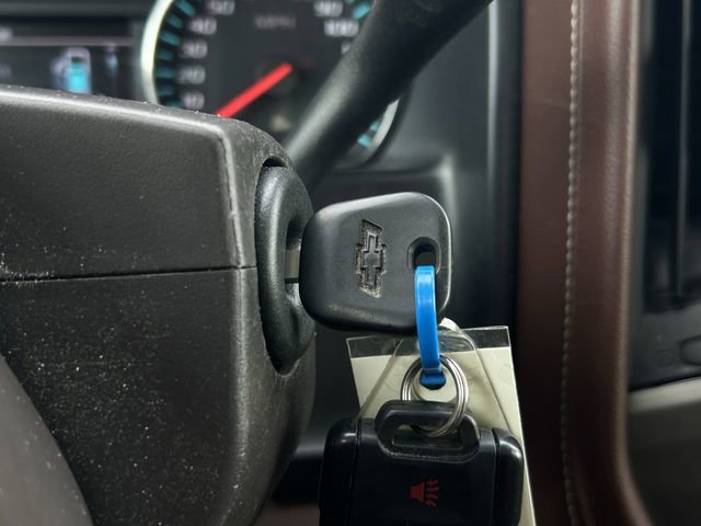 Used 2017 Chevrolet Silverado 1500 High Country image 24