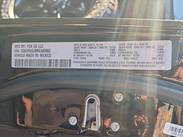 Used 2024 RAM 2500 Big Horn AWD/4WD image 24