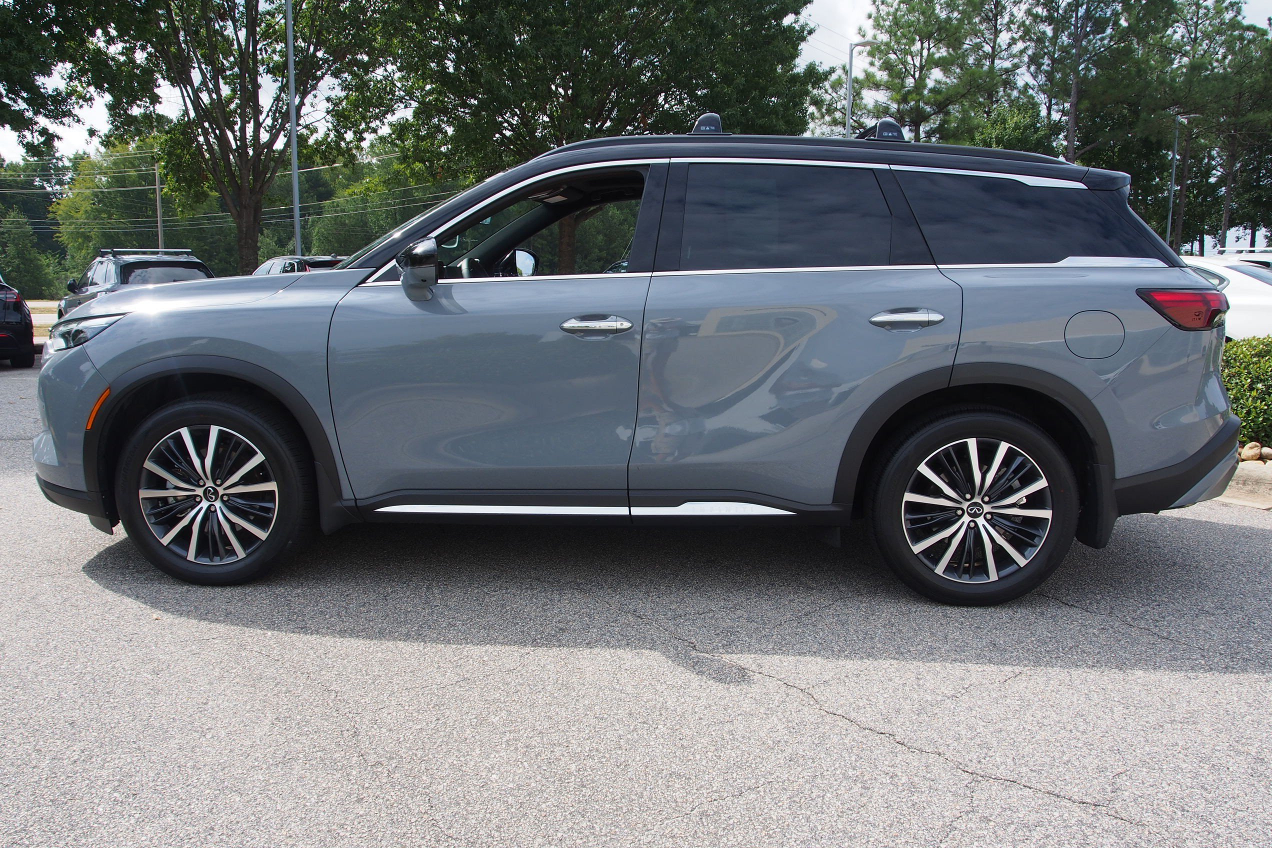 Used 2025 INFINITI QX60 Autograph w/ Lighting Package (N94) AWD/4WD image 5