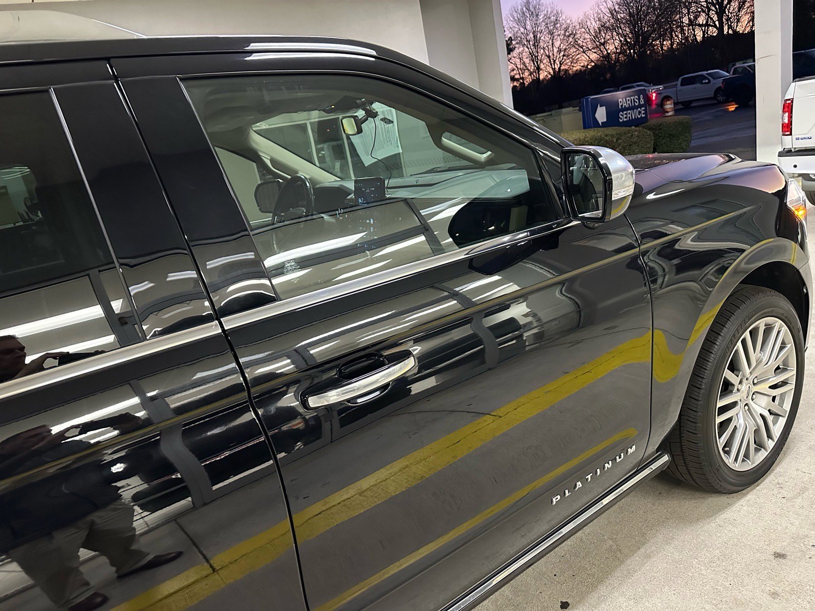 Certified 2023 Ford Expedition Platinum image 5