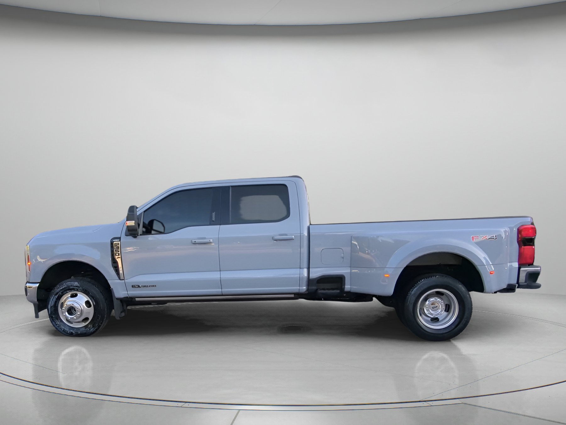 Certified 2024 Ford F350 Lariat w/ Lariat Ultimate Package AWD/4WD image 14