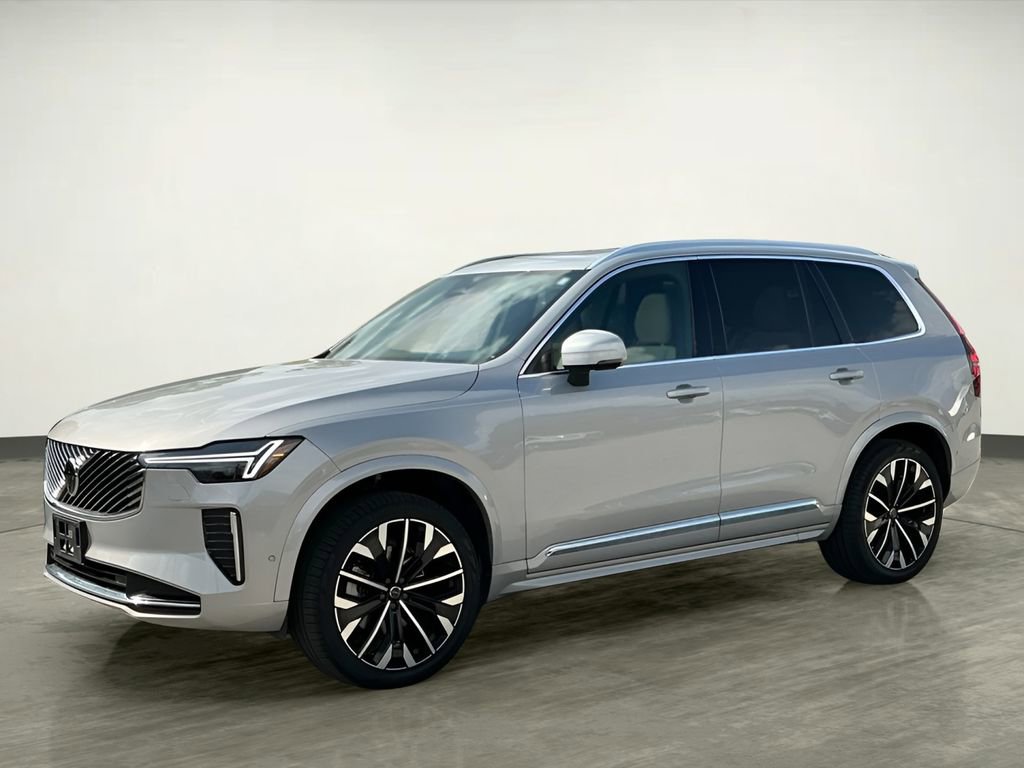 Used 2025 Volvo XC90 B6 Plus image 2