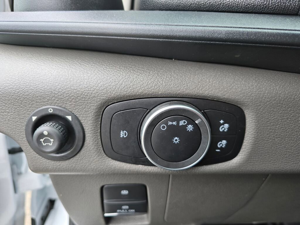 Certified 2025 Ford Transit 250 Low Roof w/ Exterior Upgrade Package RWD image 19