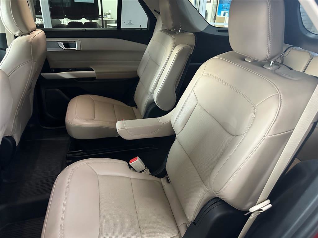Certified 2022 Ford Explorer Limited w/ Equipment Group 301A image 26