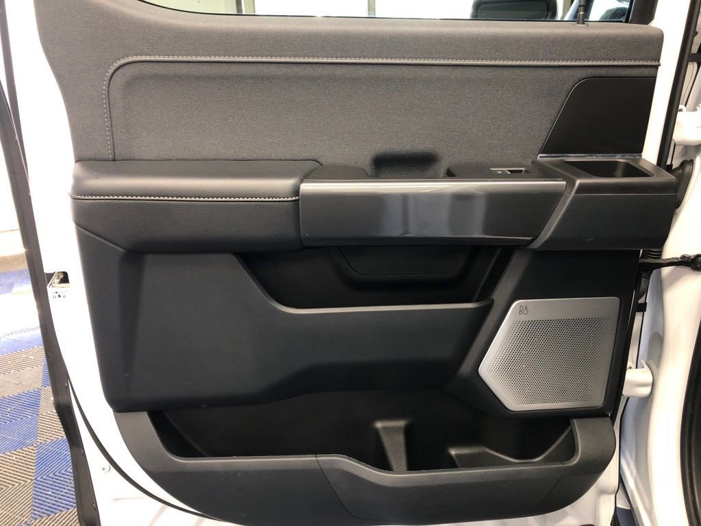 Certified 2022 Ford F150 Lariat w/ Equipment Group 502A High image 17