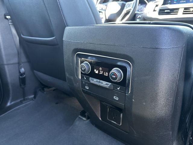 Used 2023 Chevrolet Tahoe LT w/ Luxury Package AWD/4WD image 39