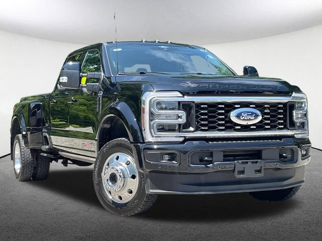 Certified 2025 Ford F450 Platinum w/ FX4 Off-Road Package AWD/4WD image 2
