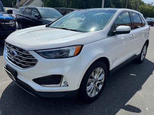 Certified 2019 Ford Edge Titanium w/ Equipment Group 301A AWD/4WD image 3