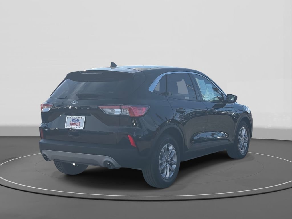 Certified 2022 Ford Escape SE image 4