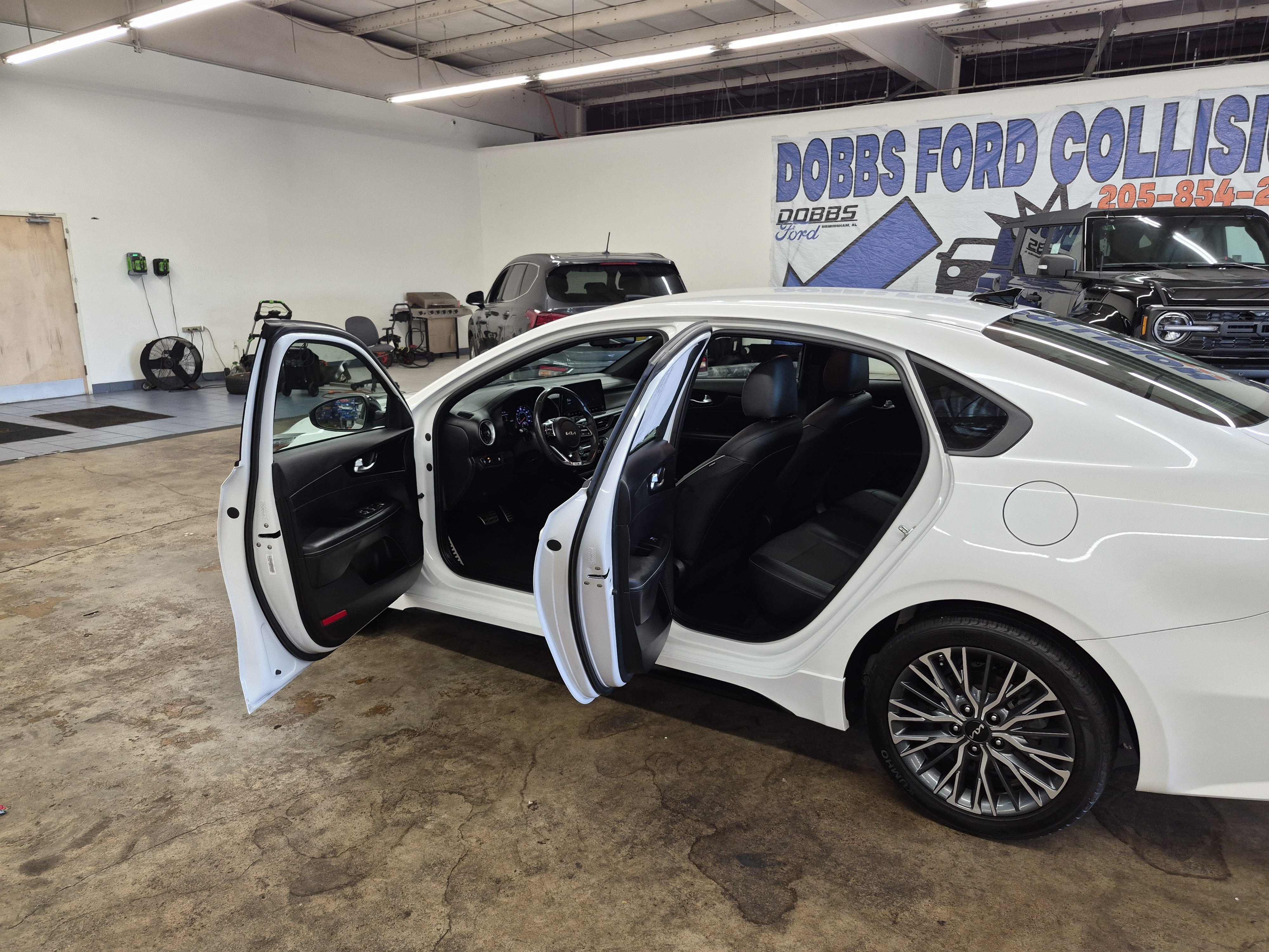 Used 2024 Kia Forte GT-Line FWD image 13