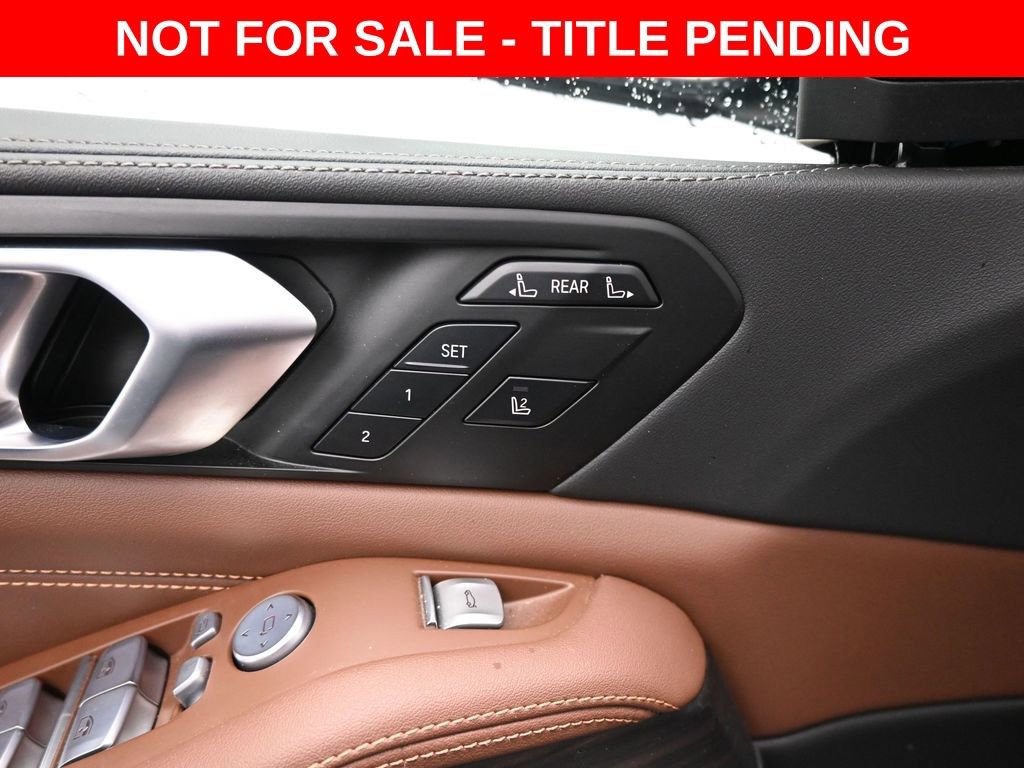 Used 2023 BMW X7 xDrive40i w/ Parking Assistance Package image 10