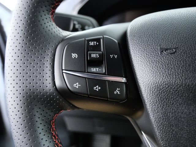 Certified 2025 Ford Escape ST-Line Select AWD/4WD image 21