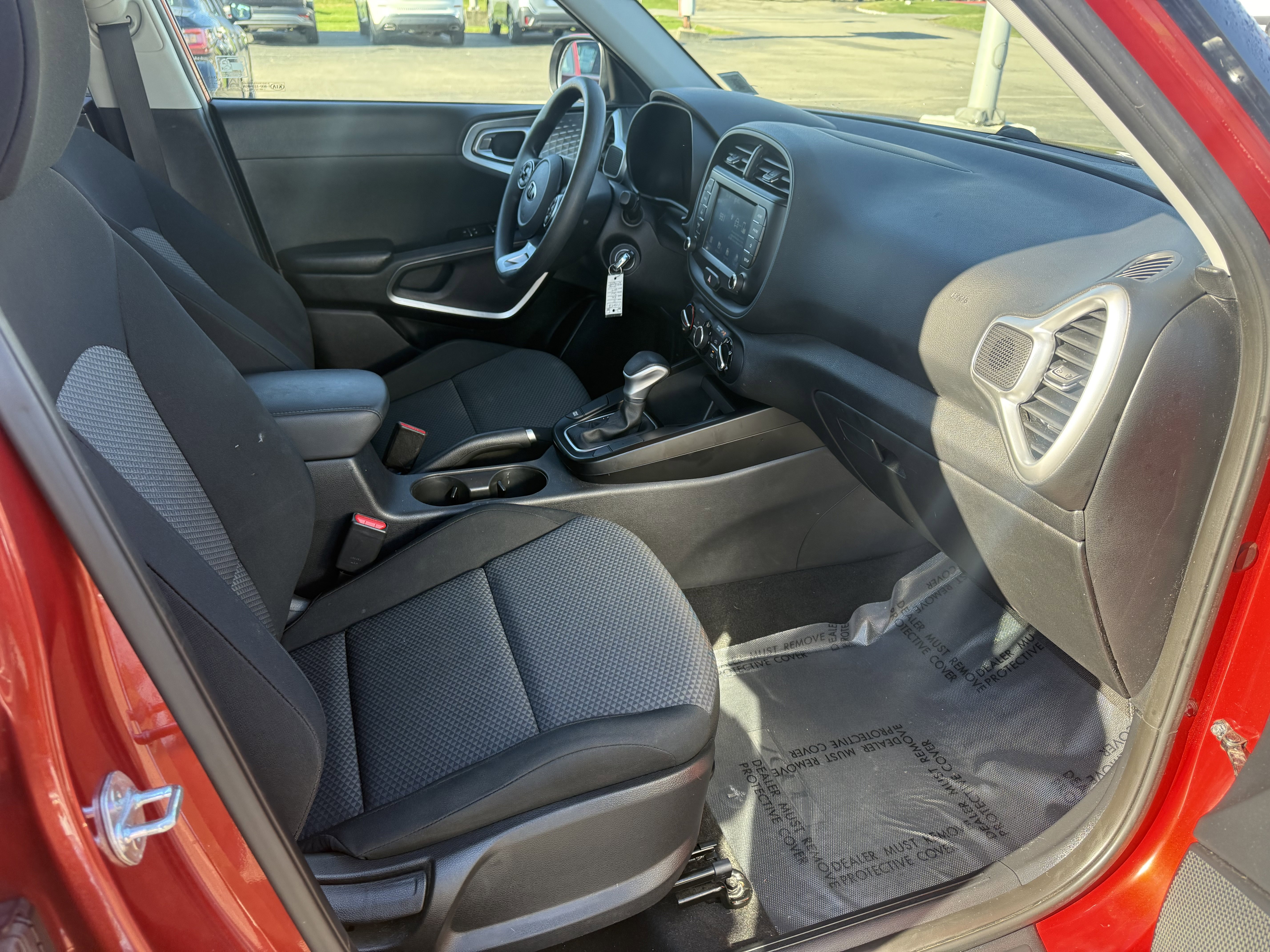 Used 2021 Kia Soul LX image 11