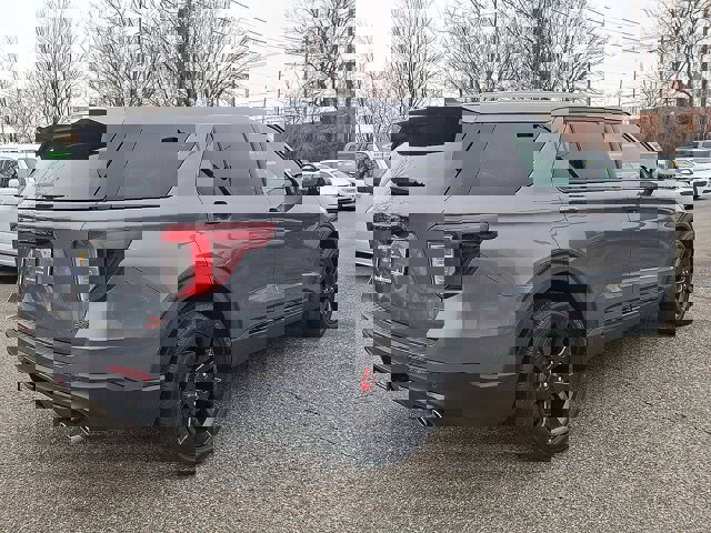 Certified 2022 Ford Explorer ST w/ Equipment Group 401A image 8