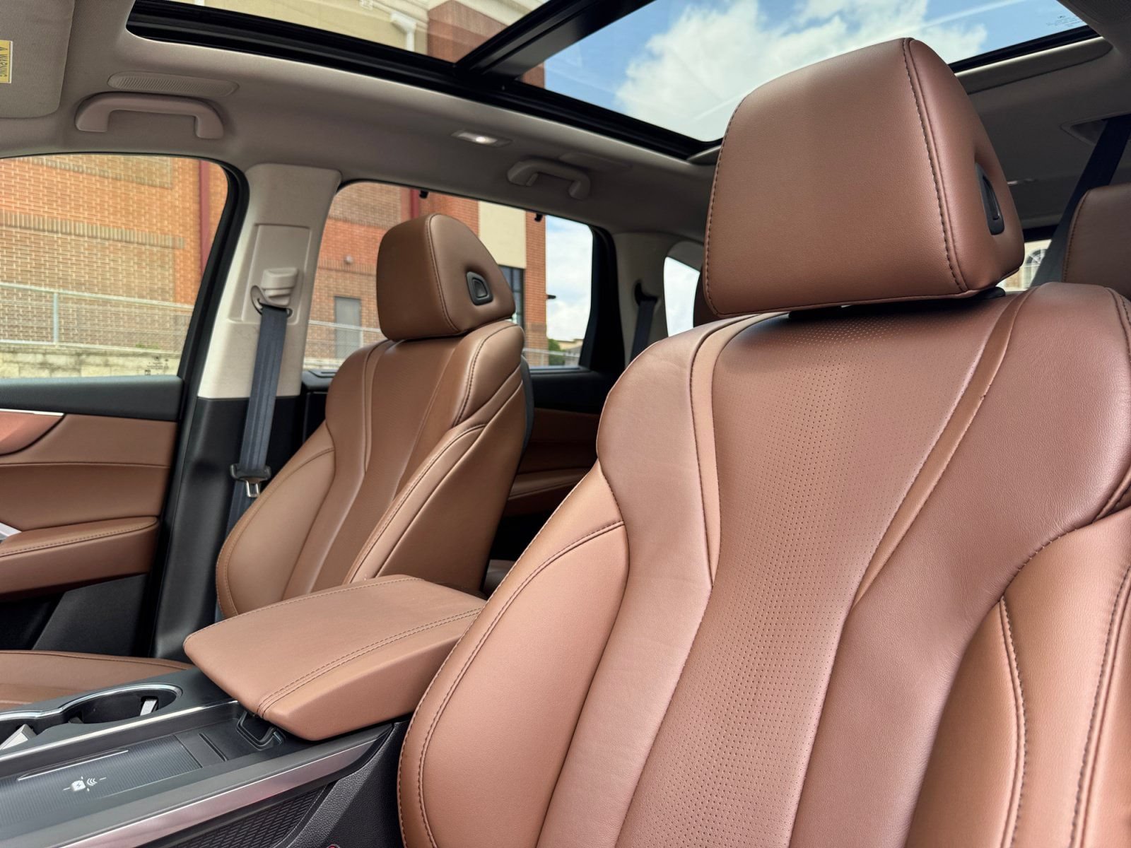 Used 2025 Acura MDX SH-AWD w/ Technology Package image 23