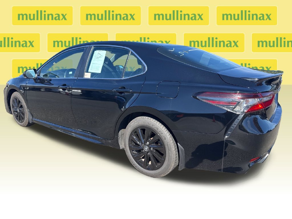 Used 2024 Toyota Camry SE FWD image 11