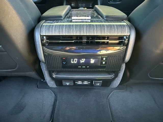 Used 2022 Jeep Wagoneer Series II AWD/4WD image 20