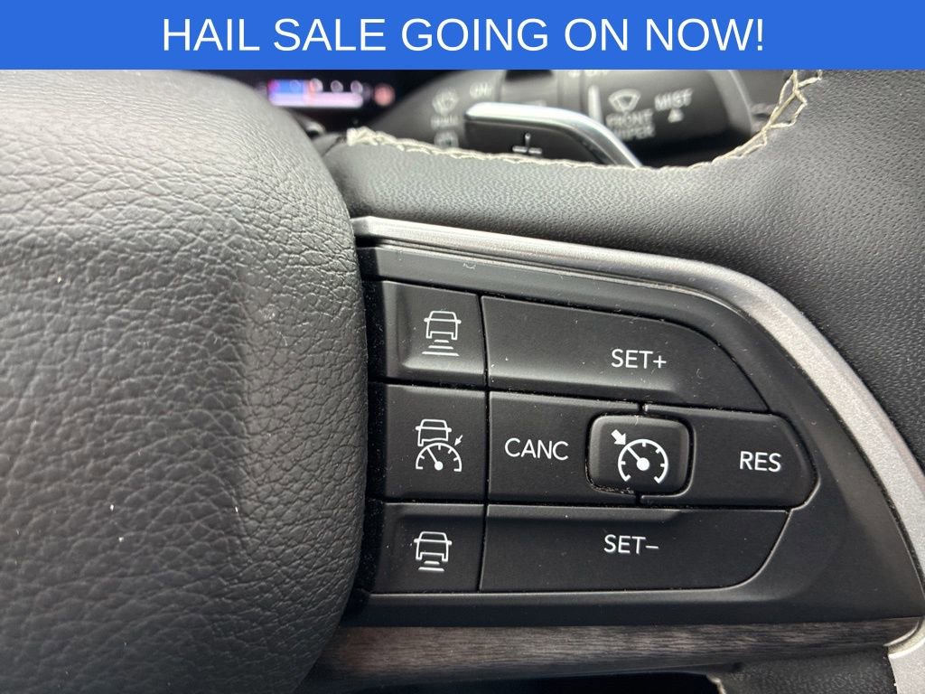 Used 2023 Jeep Grand Cherokee Limited AWD/4WD image 27