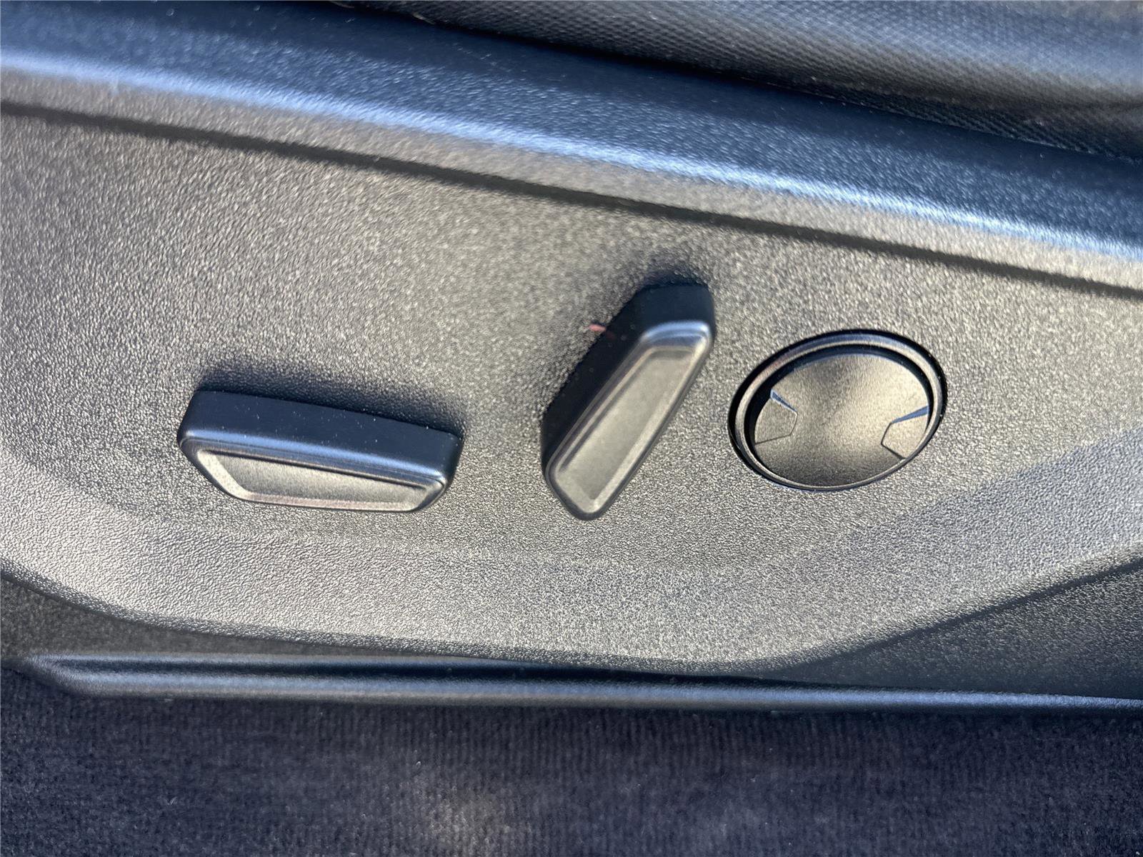 Certified 2021 Ford F150 XLT w/ Equipment Group 302A High image 26