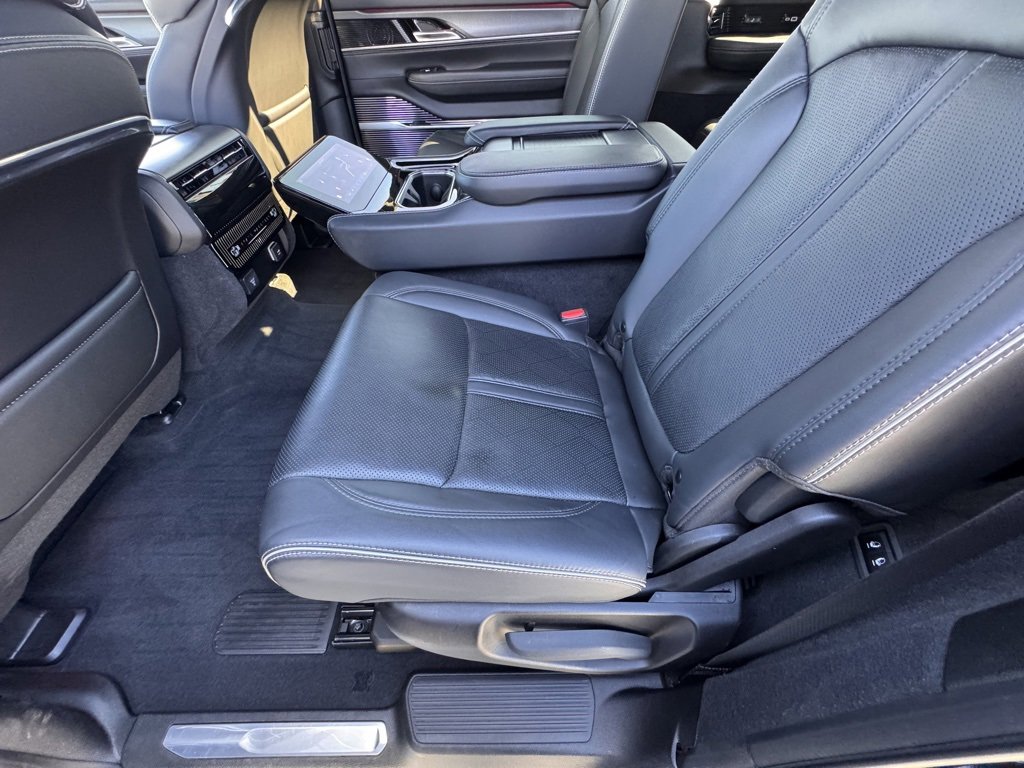 Used 2022 Jeep Grand Wagoneer Series II image 29