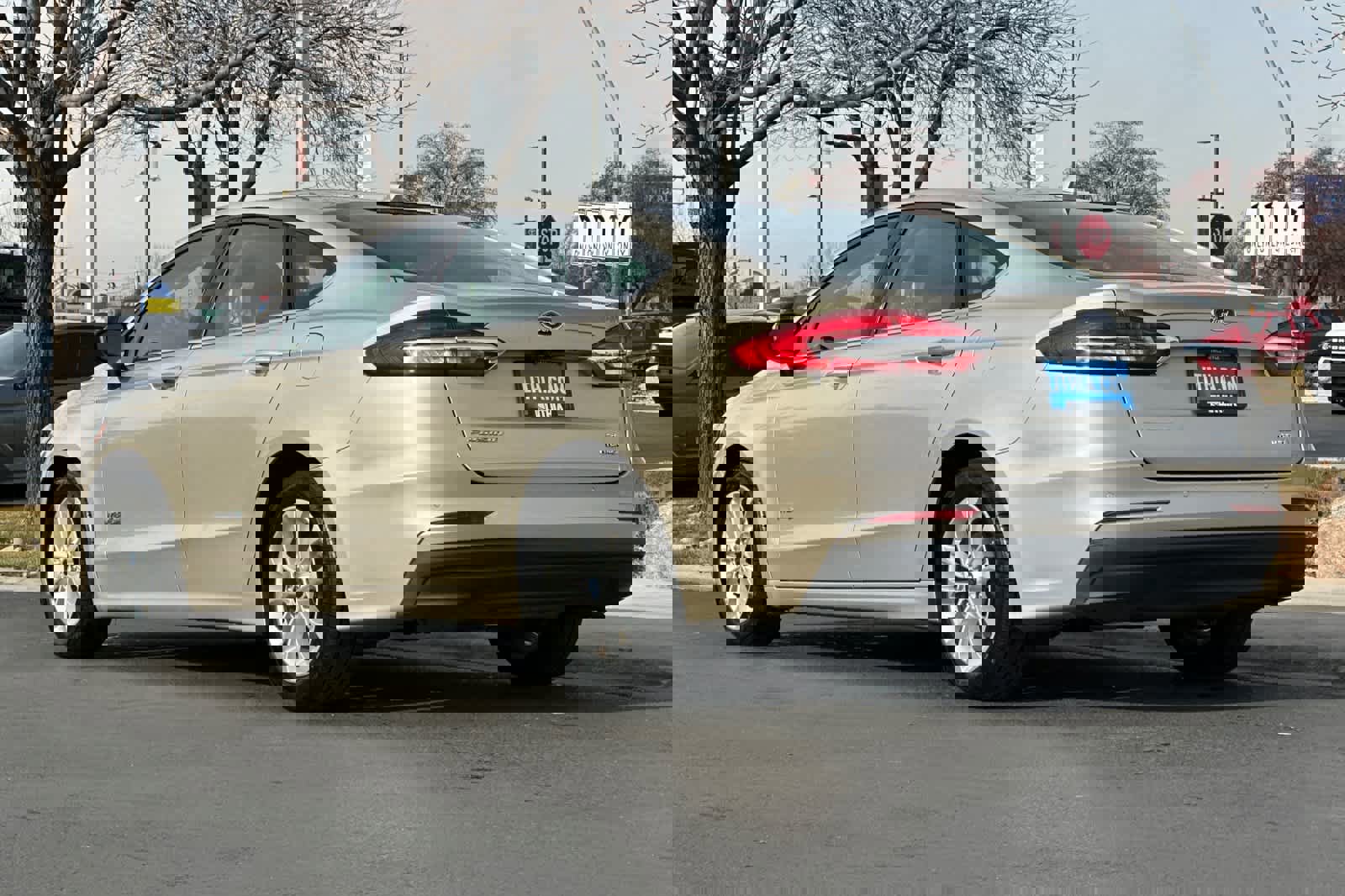 Certified 2019 Ford Fusion SE image 3