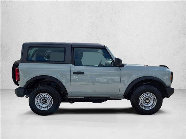 Certified 2022 Ford Bronco 2-Door AWD/4WD image 4