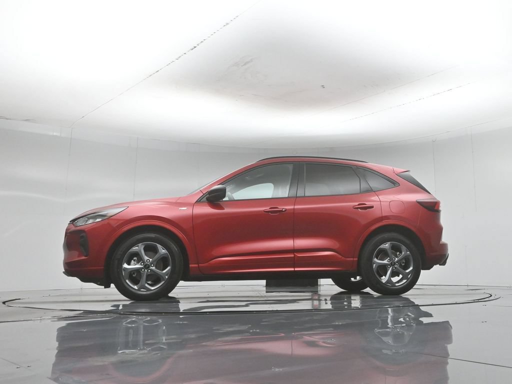 Certified 2023 Ford Escape ST-Line w/ Tech Pack #1 FWD image 8