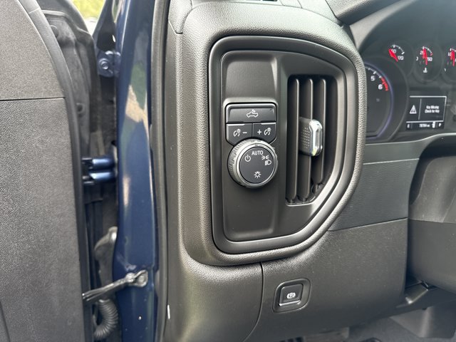 Used 2022 Chevrolet Silverado 1500 Custom RWD image 14