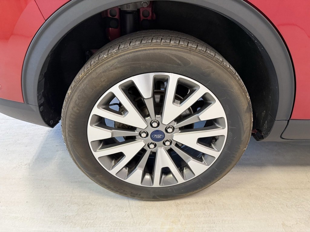 Certified 2021 Ford Escape Titanium image 11