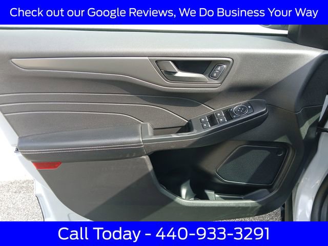 Certified 2025 Ford Escape Active AWD/4WD image 18