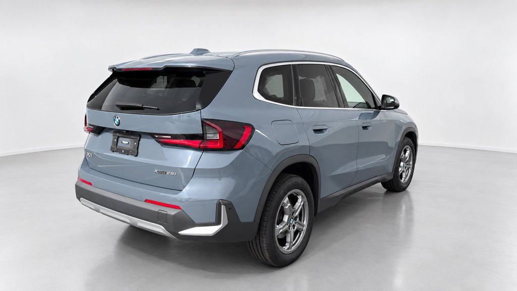 Used 2023 BMW X1 xDrive28i w/ Convenience Package AWD/4WD image 5