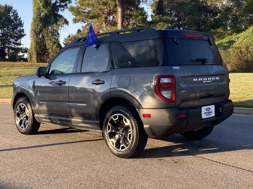 Certified 2025 Ford Bronco Sport Outer Banks w/ Outer Banks Tech Package+ AWD/4WD image 6