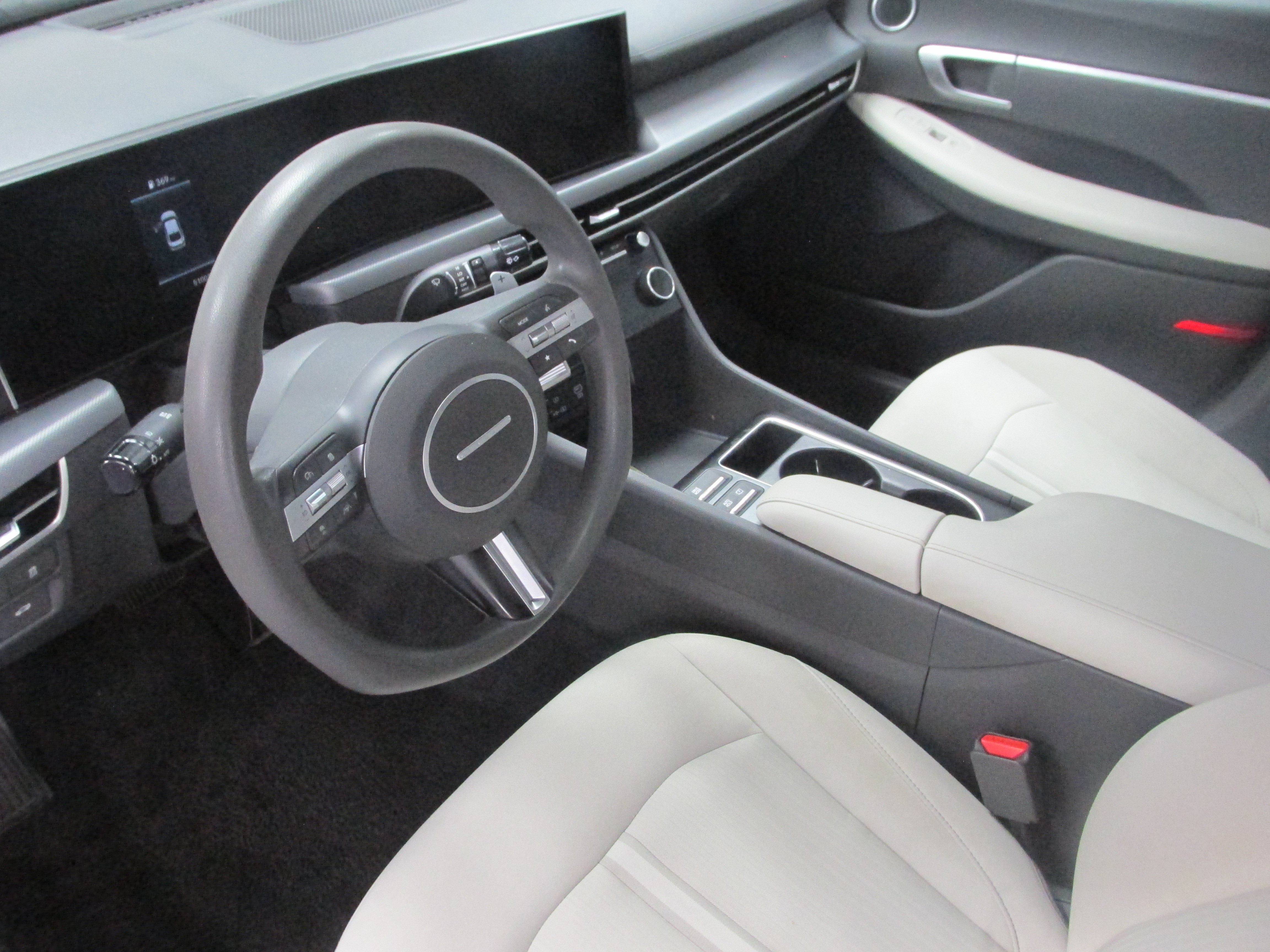 Used 2025 Hyundai Sonata SEL FWD image 23