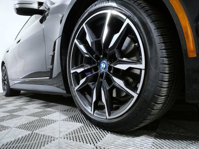 Used 2023 BMW i4 M50 w/ Premium Package AWD/4WD image 7