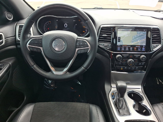 Used 2020 Jeep Grand Cherokee Altitude AWD/4WD image 11