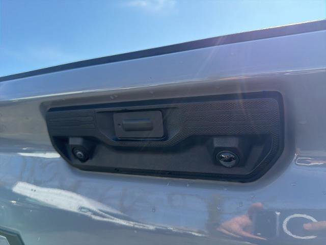 Used 2024 Chevrolet Silverado 2500 Custom w/ Custom Value Package image 28