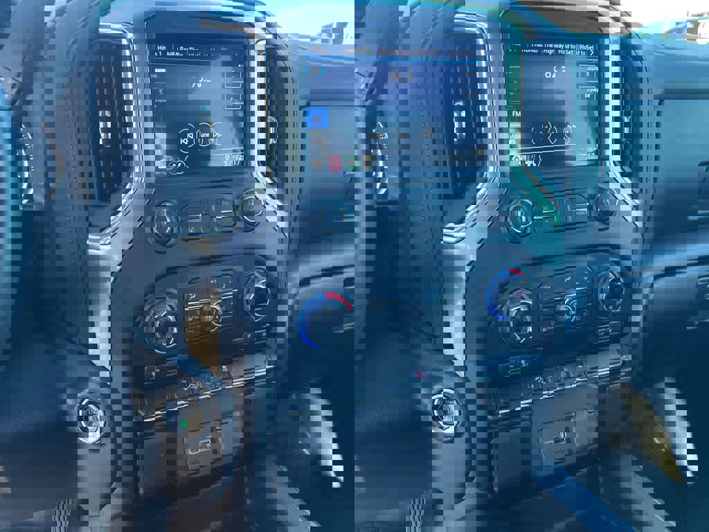 Used 2021 Chevrolet Silverado 1500 RST image 29