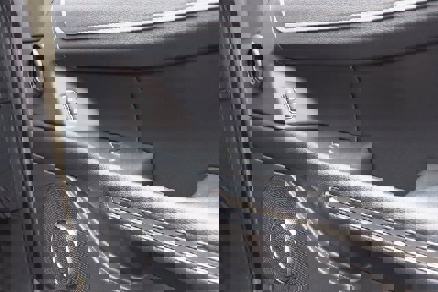 Certified 2024 Ford Expedition XLT image 13