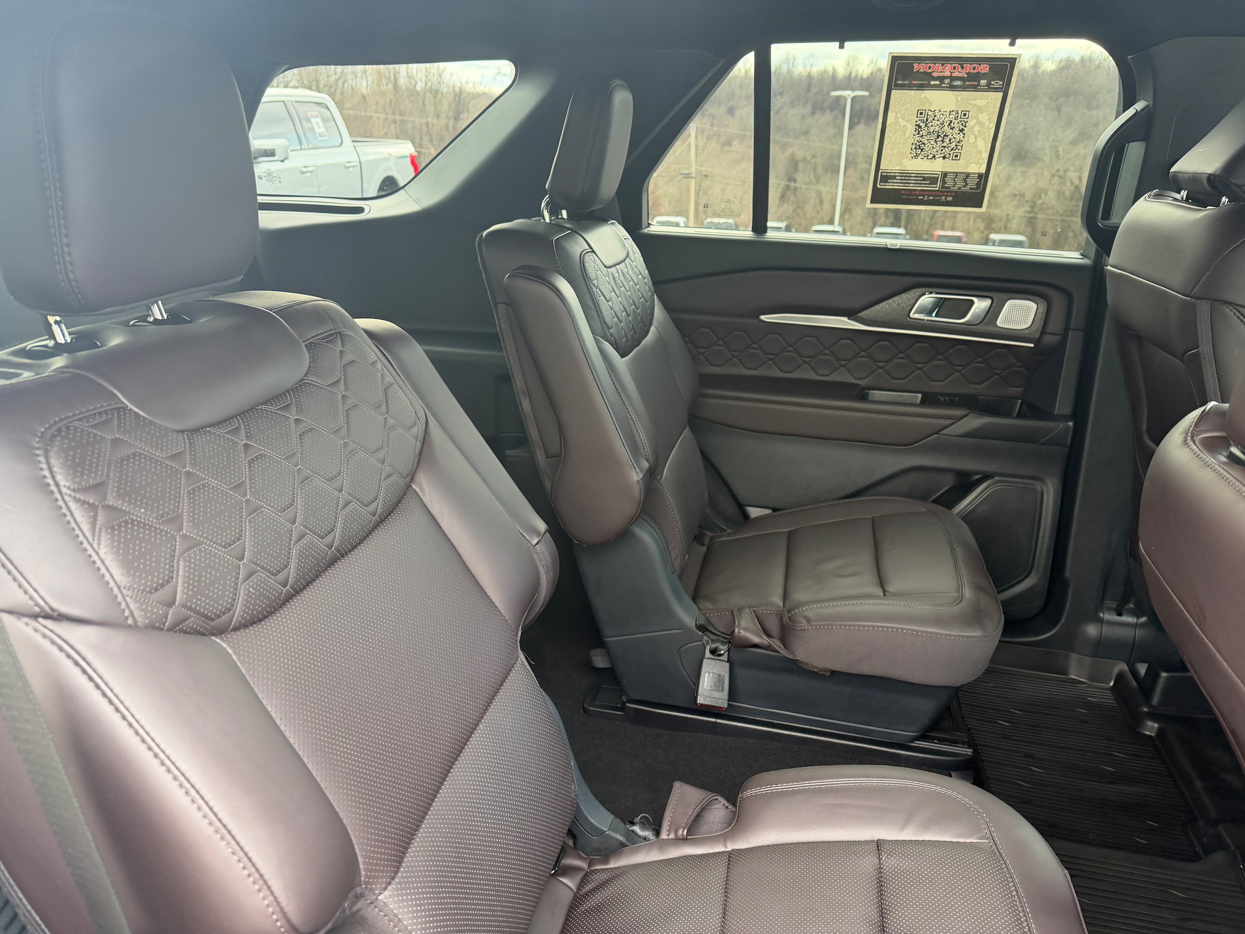 Certified 2025 Ford Explorer Platinum w/ Ultimate Package AWD/4WD image 24