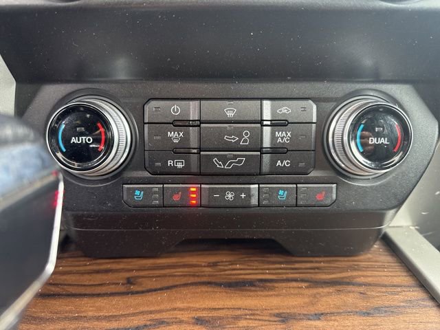 Certified 2019 Ford F150 Lariat w/ Equipment Group 502A Luxury AWD/4WD image 17