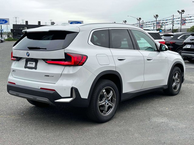 Used 2023 BMW X1 xDrive28i image 5