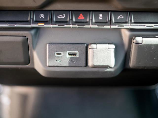 Used 2021 Chevrolet Silverado 1500 Custom image 21