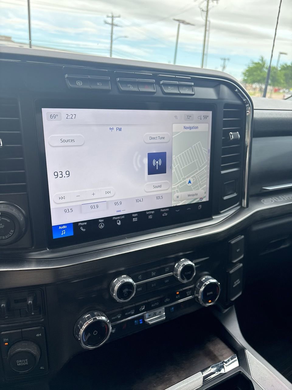 Certified 2023 Ford F350 Lariat w/ Lariat Ultimate Package image 14