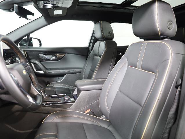 Used 2025 Chevrolet Blazer Premier w/ Driver Confidence II Package image 8