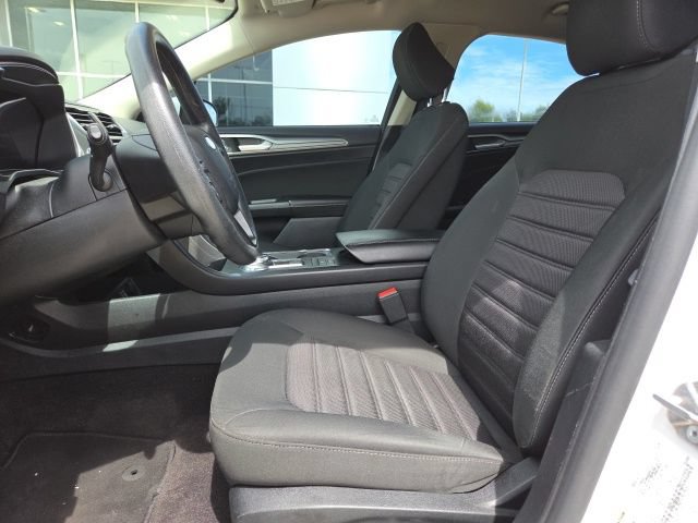 Certified 2020 Ford Fusion SE FWD image 26