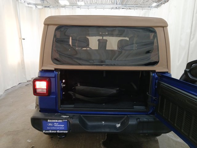 Used 2019 Jeep Wrangler Sport image 3