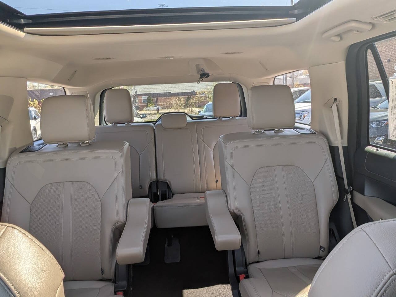 Certified 2024 Ford Expedition Limited AWD/4WD image 25