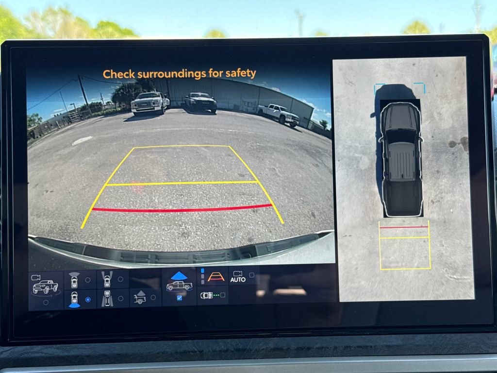 Used 2024 Toyota Tacoma Limited w/ Limited Package (LT) image 22